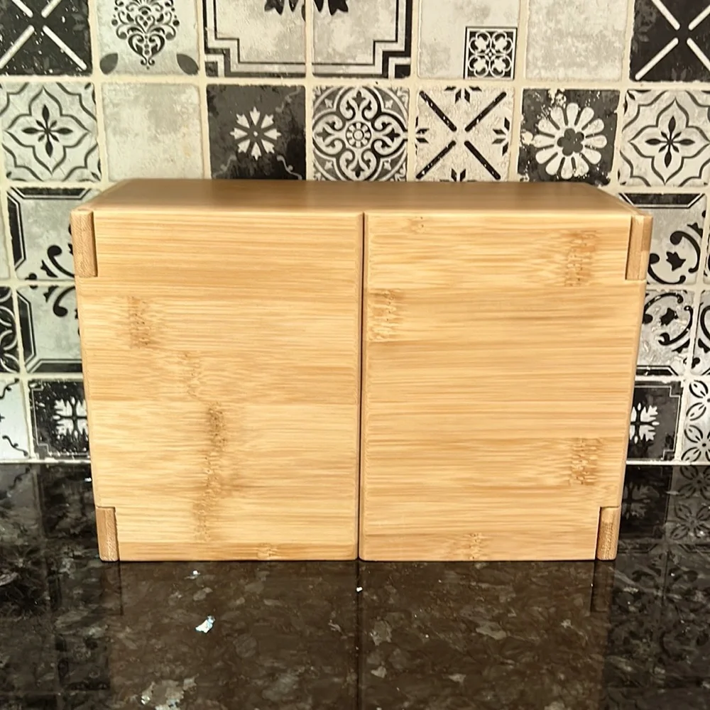 NWT vanity organizer
